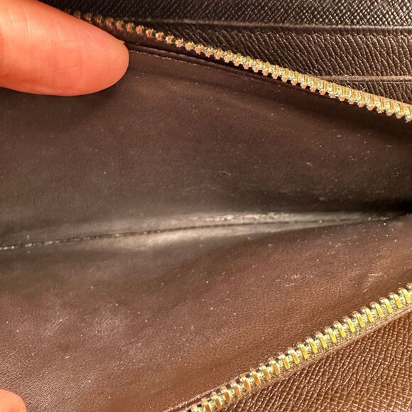 Pre-loved Authentic Louis Vuitton Damier Ebene Sarah Wallet  *See Notes* - Picture 11 of 16